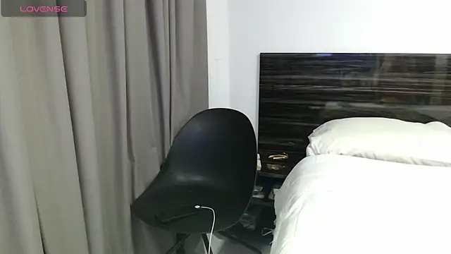 Snapshot of FaustoCock chatting on 10-09-25, 03:56 FaustoCock online show from 10-09-25, 03:56