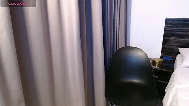 Snapshot of FaustoCock chatting on 03-01-25, 02:04 FaustoCock online show from 03-01-25, 02:04