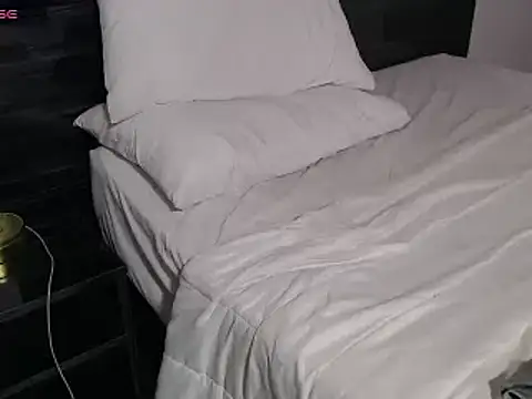 Snapshot of FaustoCock chatting on 02-24-25, 03:33 FaustoCock online show from 02-24-25, 03:33