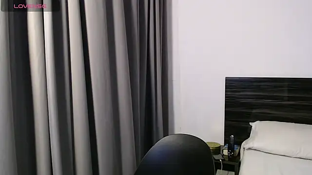 Snapshot of FaustoCock chatting on 03-17-25, 11:53 FaustoCock online show from 03-17-25, 11:53