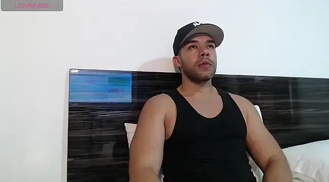 Snapshot of FaustoCock chatting on 02-20-25, 08:58 FaustoCock online show from 02-20-25, 08:58