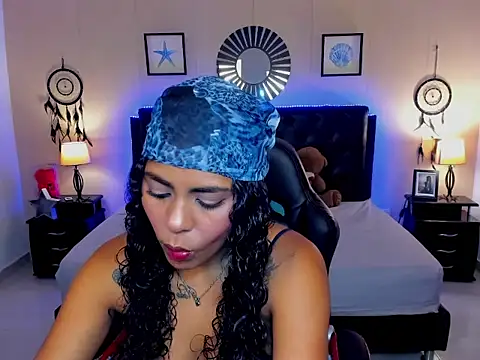 Edelaine rogers online show from 04-22-26, 05:03