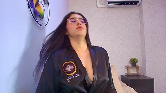 Amy wats0n online show from 11-19-25, 07:03