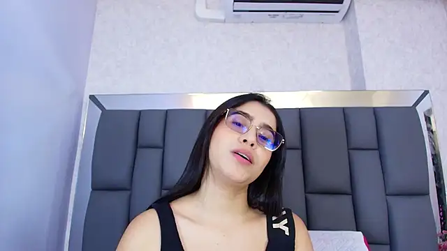 Amy wats0n online show from 03-26-26, 07:01