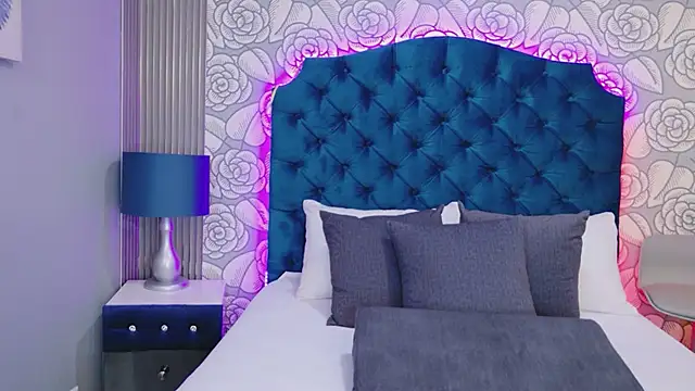 Snapshot of HazelMoret chatting on 02-17-26, 03:26 HazelMoret online show from 02-17-26, 03:26