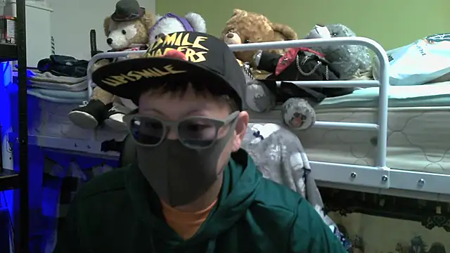 Snapshot of Owl1216 chatting on 01-03-25, 12:29 Owl1216 online show from 01-03-25, 12:29