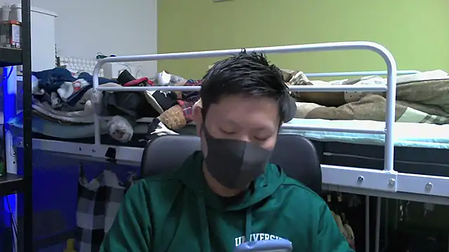 Snapshot of Owl1216 chatting on 01-16-25, 02:08 Owl1216 online show from 01-16-25, 02:08