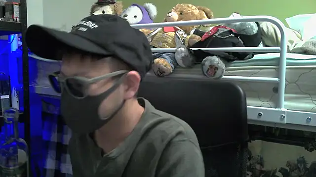 Snapshot of Owl1216 chatting on 12-07-24, 01:13 Owl1216 online show from 12-07-24, 01:13