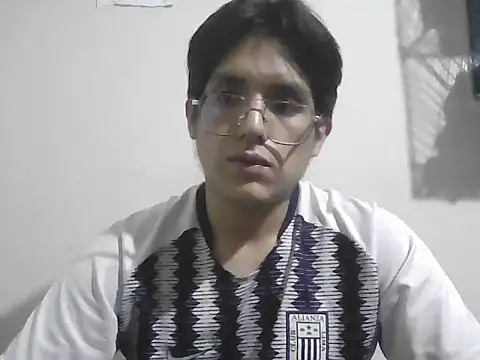 Snapshot of HardDick2 chatting on 06-29-26, 06:42 HardDick2 online show from 06-29-26, 06:42