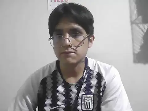Snapshot of HardDick2 chatting on 06-24-26, 06:34 HardDick2 online show from 06-24-26, 06:34