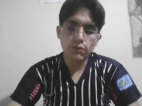 Snapshot of HardDick2 chatting on 07-18-26, 05:38 HardDick2 online show from 07-18-26, 05:38
