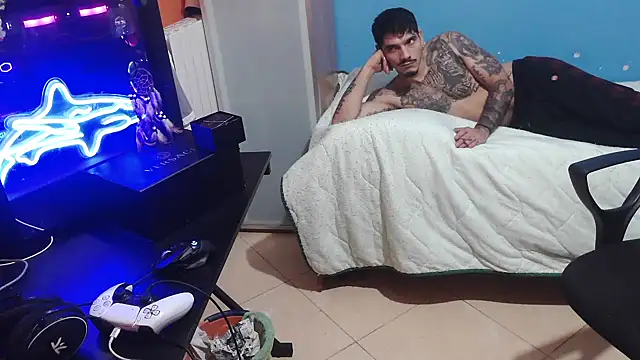 Badboyi1997 online show from 10-16-25, 01:47