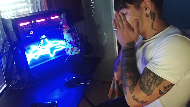 Badboyi1997 online show from 10-07-25, 11:33