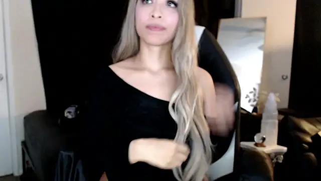 liadivina online show from 03-17-25, 12:57