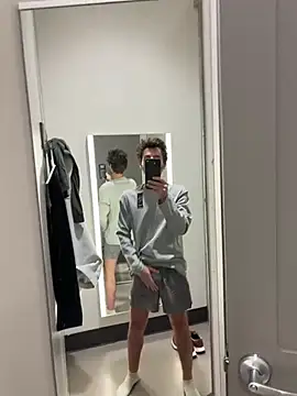 Snapshot of Dylansd chatting on 12-23-24, 11:06 Dylansd online show from 12-23-24, 11:06