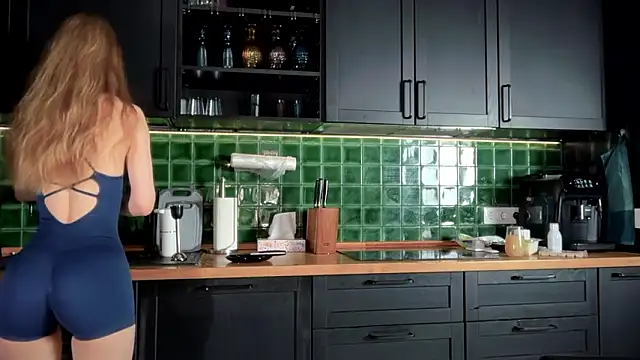 solar bella online show from 02-27-26, 03:07