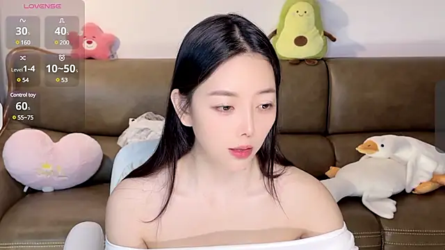 Yilin1999 online show from 02-17-25, 07:12