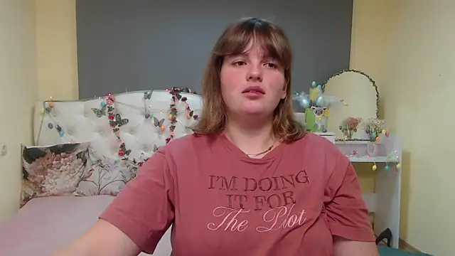 Snapshot of StaceyLex chatting on 04-12-26, 05:11 StaceyLex online show from 04-12-26, 05:11