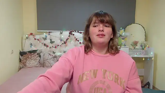 Snapshot of StaceyLex chatting on 04-13-26, 05:44 StaceyLex online show from 04-13-26, 05:44