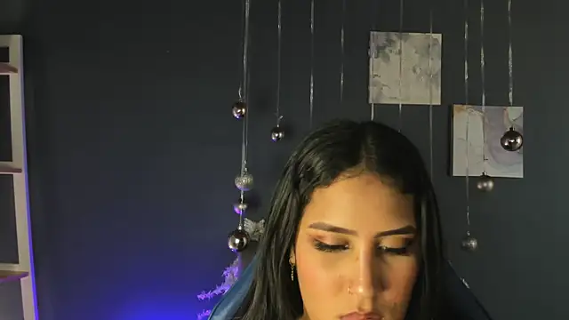 Cami  Smiith online show from 12-03-24, 02:33