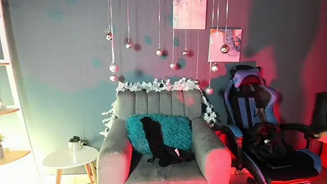 Cami  Smiith online show from 12-09-24, 03:29