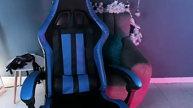 Cami  Smiith online show from 12-10-24, 02:28