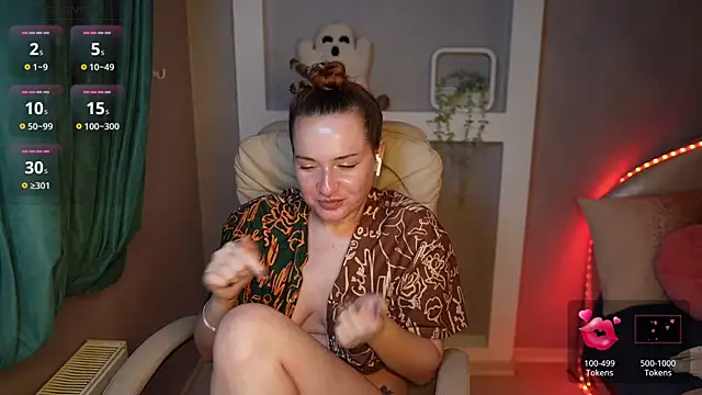 LisaElfy online show from 11-25-25, 02:28