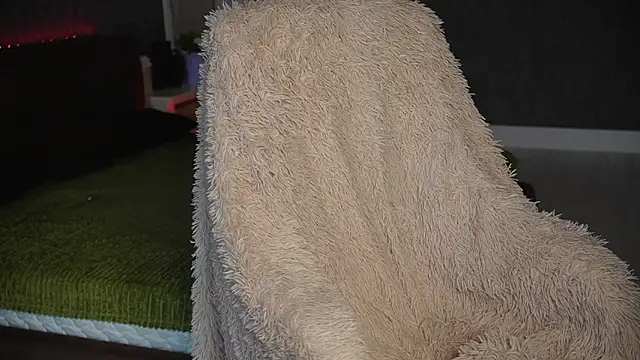 LisaElfy online show from 03-15-26, 02:46