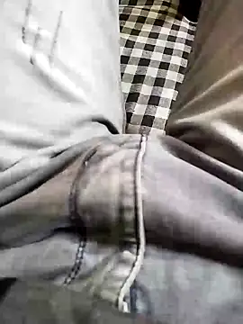 black cobra70 online show from 12-25-24, 04:01