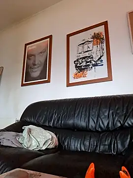 mileflav0r online show from 04-12-26, 06:49