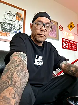 mileflav0r online show from 04-13-26, 07:01