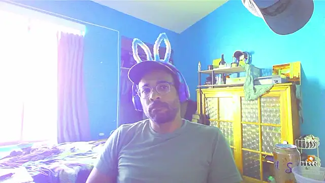        the online show from 03-05-26, 11:21