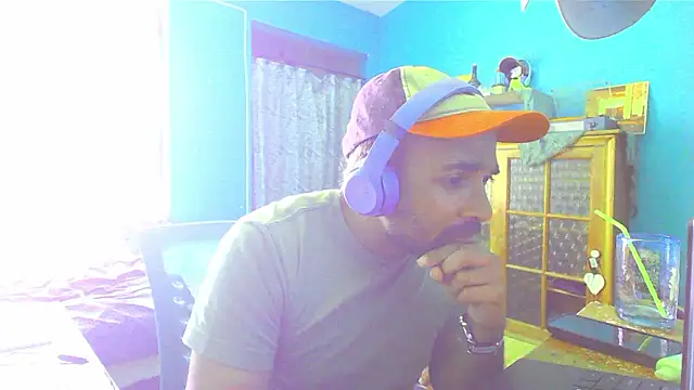        the online show from 03-06-26, 07:09