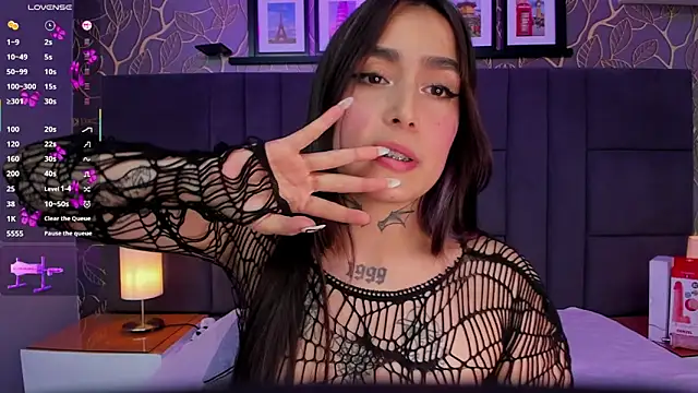 elodie walker online show from 10-25-25, 10:21