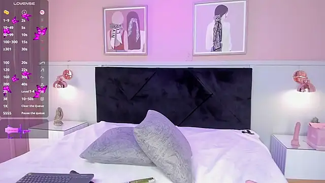 elodie walker online show from 11-28-25, 01:33