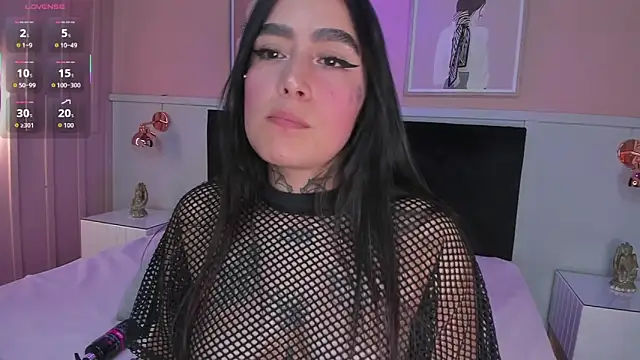 elodie walker online show from 11-11-25, 01:17