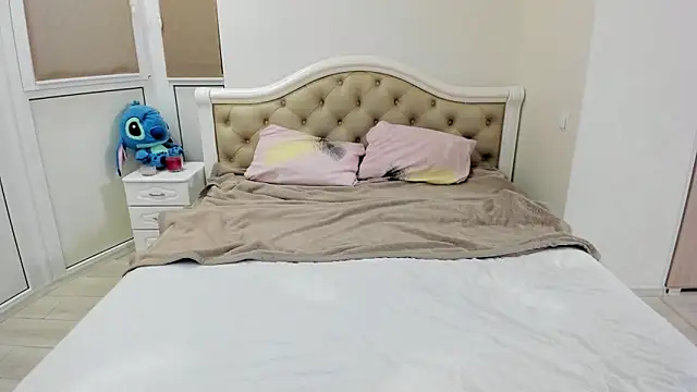 Snapshot of AngellNight4u chatting on 02-08-25, 08:32 AngellNight4u online show from 02-08-25, 08:32