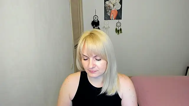 Snapshot of Alicee_Gracee chatting on 02-05-26, 07:10 Alicee Gracee online show from 02-05-26, 07:10