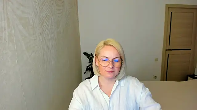 Alicee Gracee online show from 04-14-26, 06:46