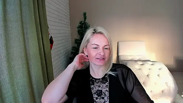 Alicee Gracee online show from 12-14-25, 11:05