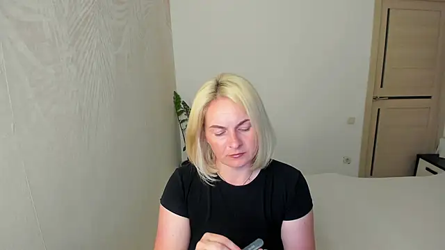 Alicee Gracee online show from 06-20-26, 05:40