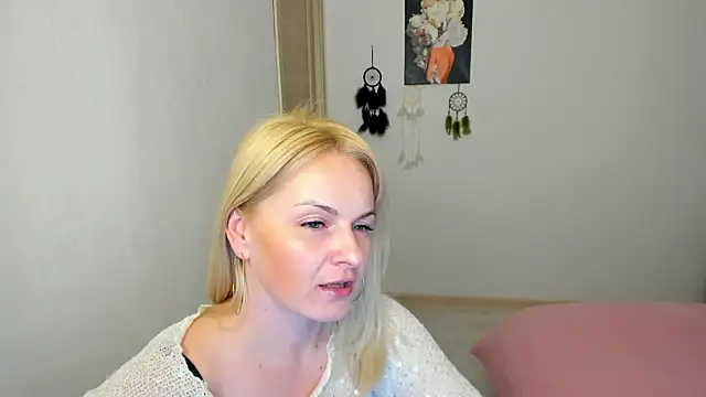 Snapshot of Alicee_Gracee chatting on 02-03-26, 08:03 Alicee Gracee online show from 02-03-26, 08:03