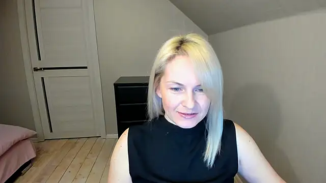 Snapshot of Alicee_Gracee chatting on 03-09-25, 06:43 Alicee Gracee online show from 03-09-25, 06:43
