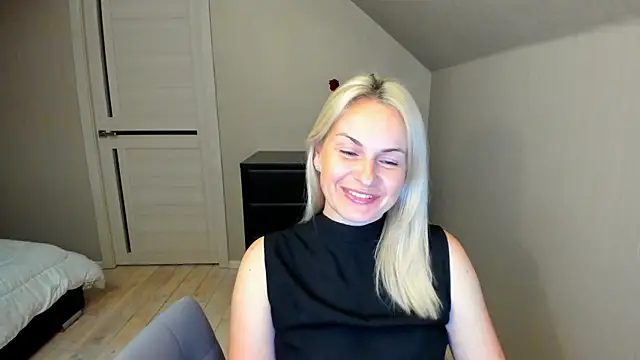 Snapshot of Alicee_Gracee chatting on 09-28-25, 06:37 Alicee Gracee online show from 09-28-25, 06:37