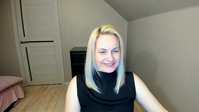 Snapshot of Alicee_Gracee chatting on 03-10-25, 06:23 Alicee Gracee online show from 03-10-25, 06:23