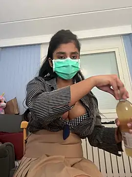 Snapshot of ScarletAss chatting on 03-18-25, 05:23 ScarletAss online show from 03-18-25, 05:23