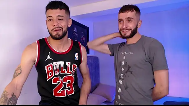 Snapshot of evil_boys_77 chatting on 01-07-26, 03:44 evil boys 77 online show from 01-07-26, 03:44