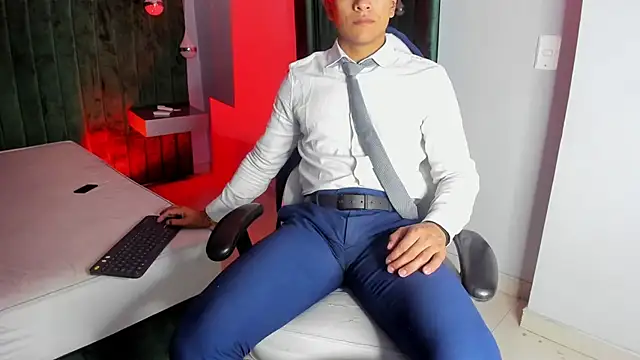 Lucii fer  online show from 09-24-25, 11:39