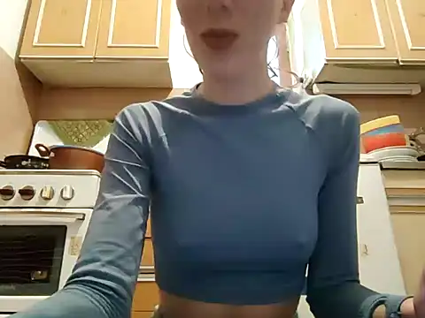 Snapshot of beaverwoman chatting on 01-29-25, 02:32 beaverwoman online show from 01-29-25, 02:32