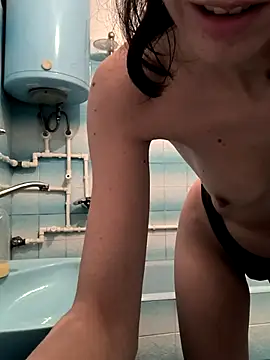 Snapshot of beaverwoman chatting on 02-27-25, 09:58 beaverwoman online show from 02-27-25, 09:58